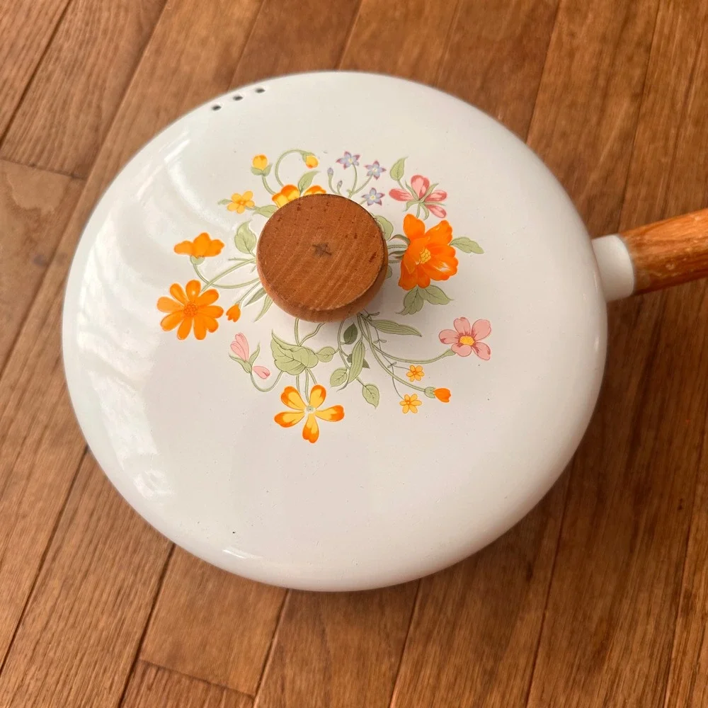 Vintage 70s Enamel Saucepan Unisex 8